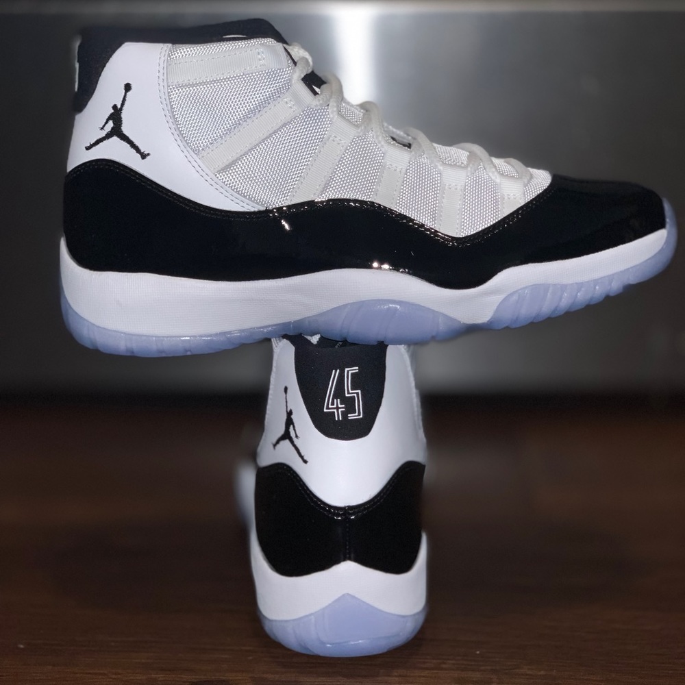 2019 Air Jordan 11 concord